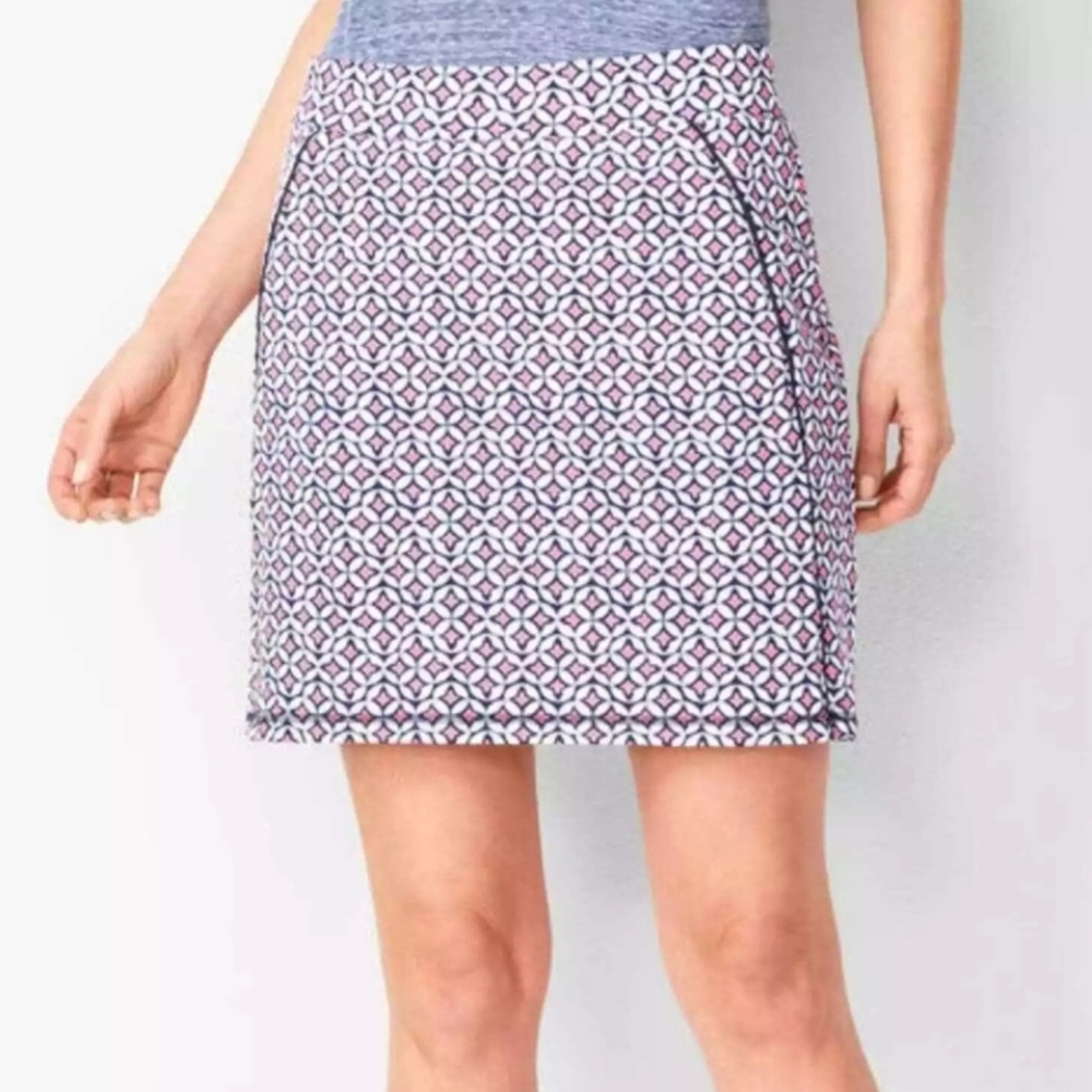 T By Talbots Women's Everyday Yoga Skort Medallion Print Pink And Blue Petites